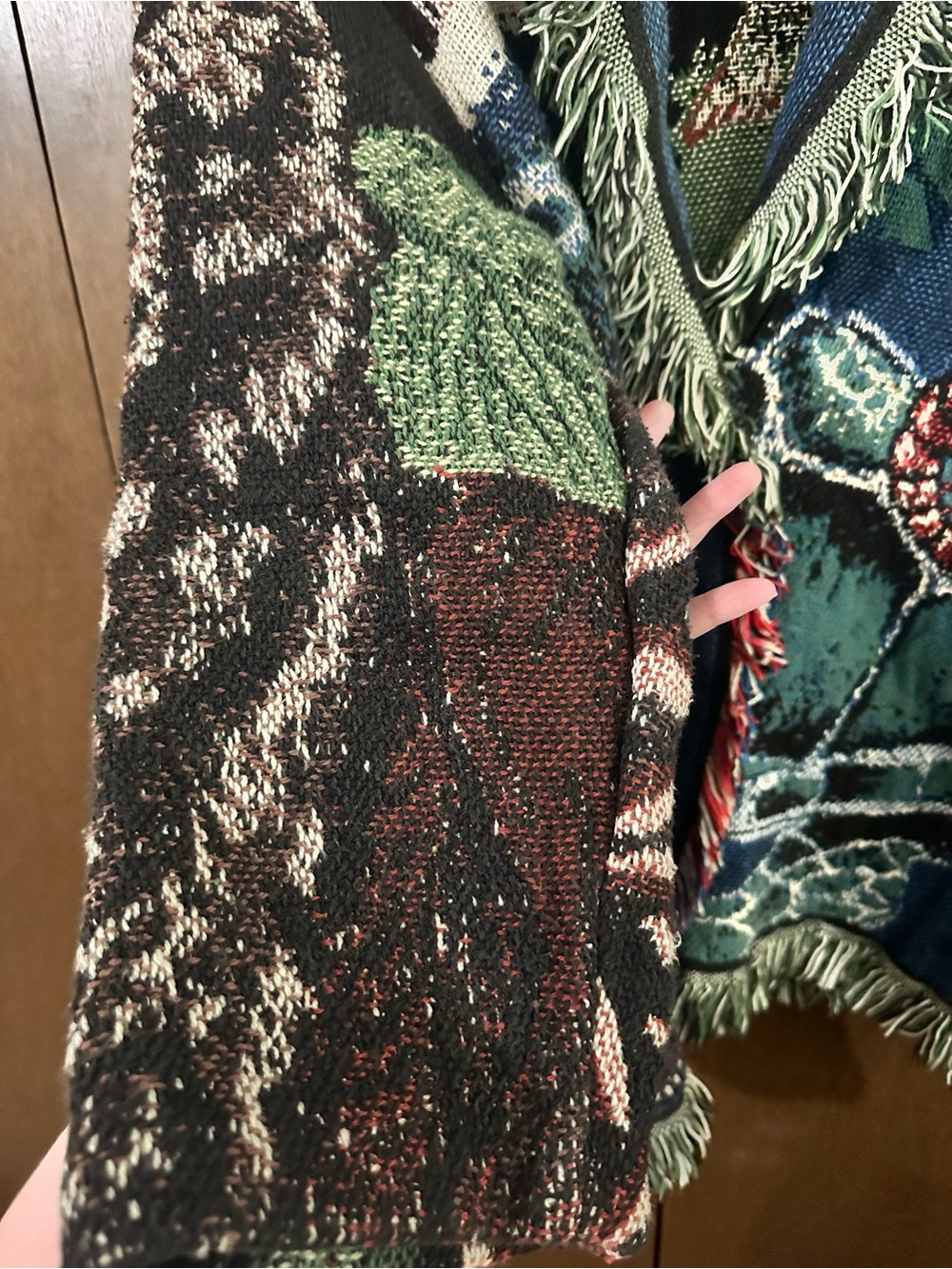 Handmade Fringed Boho Blanket Tapestry Knit Cardigan Blue & Green Animals Sz XL - Picture 9 of 16